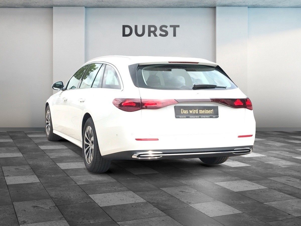 Fahrzeugabbildung Mercedes-Benz E 220 T d,AVA,ADV,AHK,DISTR,WINTERP,KEYLESS,KAME