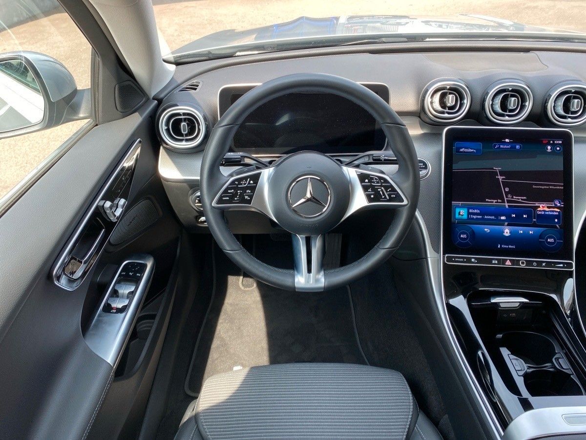 Einzelansicht 11 Fahrzeugabbildung Mercedes-Benz C 180 AVA ADV PLUS,AHK,DISTR,WINTERP,MEMORY,KAME