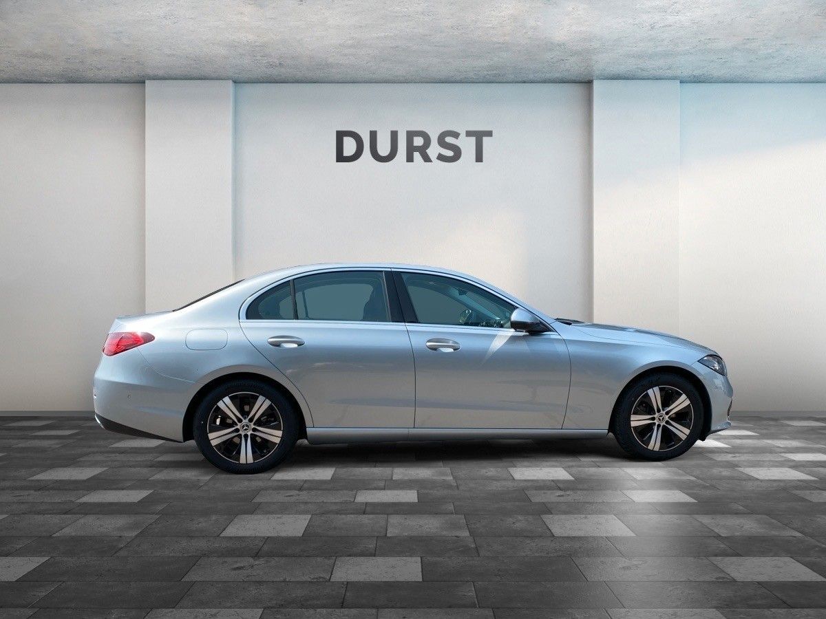 Einzelansicht 7 Fahrzeugabbildung Mercedes-Benz C 180 AVA ADV PLUS,AHK,DISTR,WINTERP,MEMORY,KAME