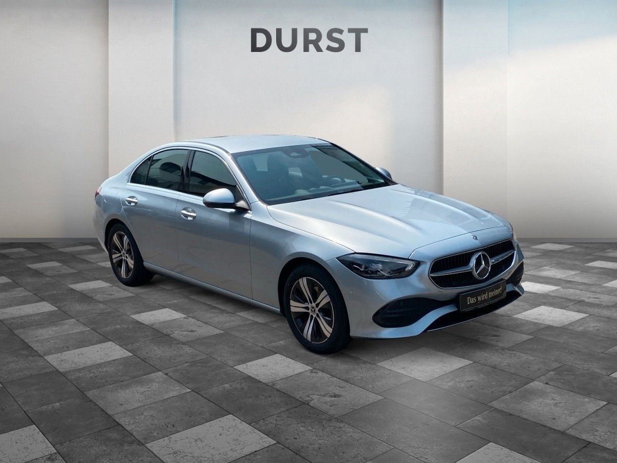 Einzelansicht 8 Fahrzeugabbildung Mercedes-Benz C 180 AVA ADV PLUS,AHK,DISTR,WINTERP,MEMORY,KAME