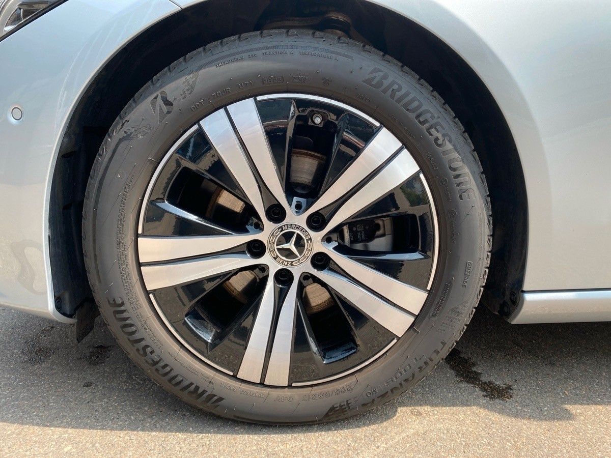 Einzelansicht 9 Fahrzeugabbildung Mercedes-Benz C 180 AVA ADV PLUS,AHK,DISTR,WINTERP,MEMORY,KAME