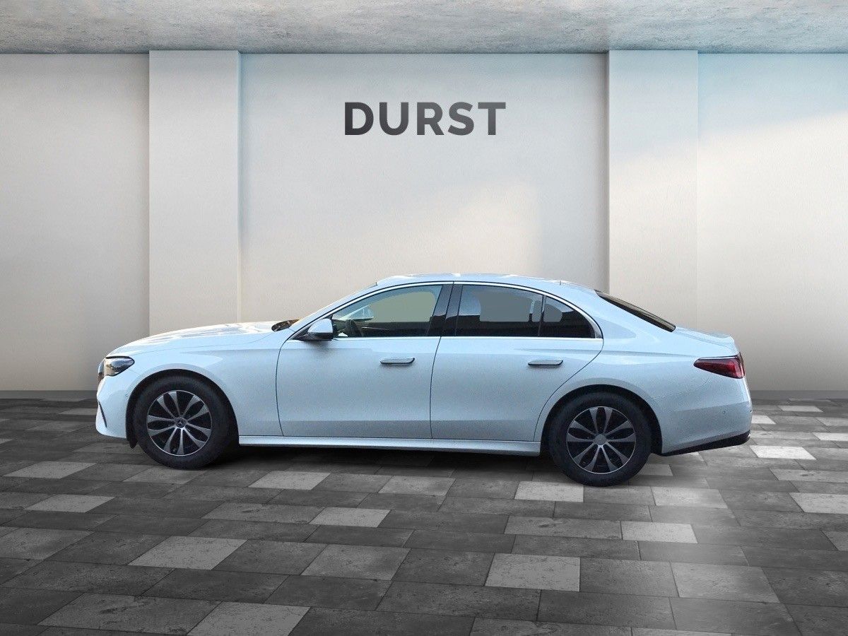 Fahrzeugabbildung Mercedes-Benz E 200 AVA ,ADV,AHK,WINTERP,KEYLESS,DISTR,KAMERA