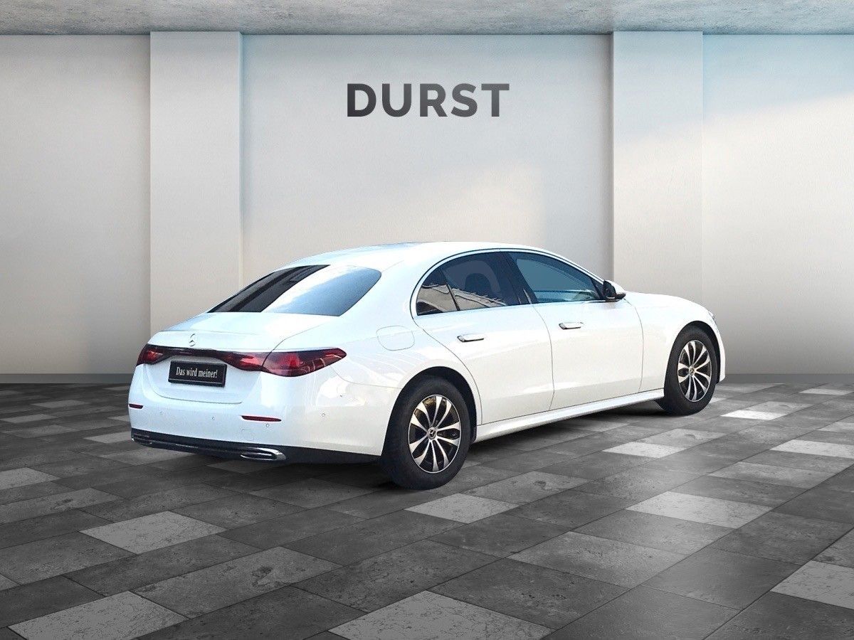 Fahrzeugabbildung Mercedes-Benz E 200 AVA ,ADV,AHK,WINTERP,KEYLESS,DISTR,KAMERA