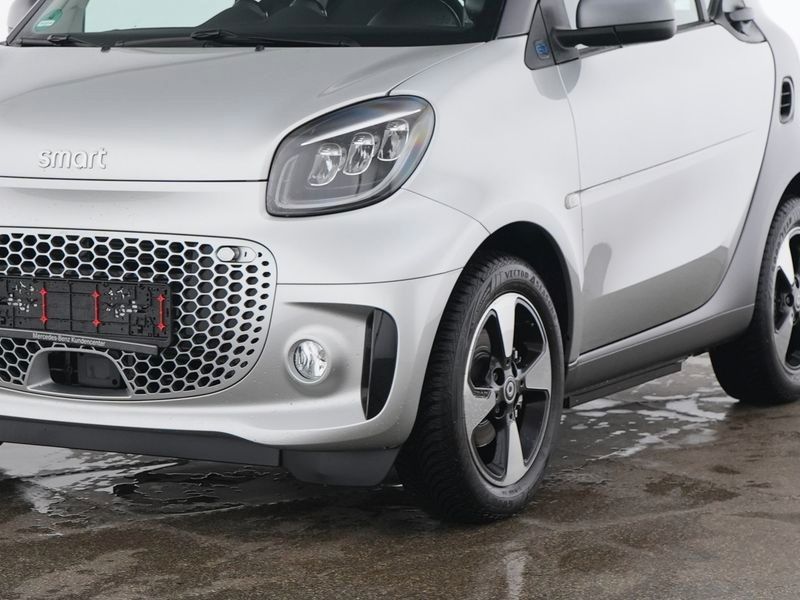 Fahrzeugabbildung Smart ForTwo EQ,PASSION,EXCL,WINTERP,PANODACH,22KW