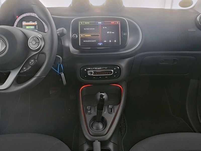 Fahrzeugabbildung Smart ForTwo EQ,PASSION,EXCL,WINTERP,PANODACH,22KW