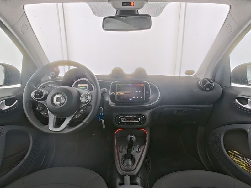Fahrzeugabbildung Smart ForTwo EQ,PASSION,EXCL,WINTERP,PANODACH,22KW