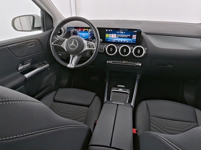 Fahrzeugabbildung Mercedes-Benz B 200 PRO,ADV,AHK,WINTERP,TOTW,LED