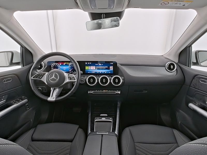 Fahrzeugabbildung Mercedes-Benz B 200 PRO,ADV,AHK,WINTERP,TOTW,LED