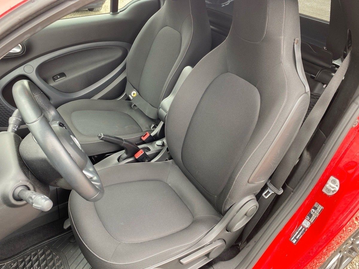 Einzelansicht 15 Fahrzeugabbildung Smart ForTwo fortwo cabrio Basis 52 kW