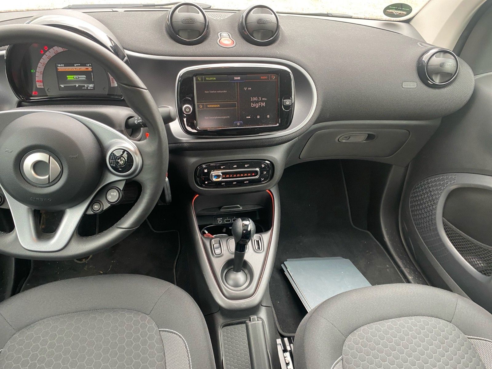 Fahrzeugabbildung Smart ForTwo coupe electric drive / EQ