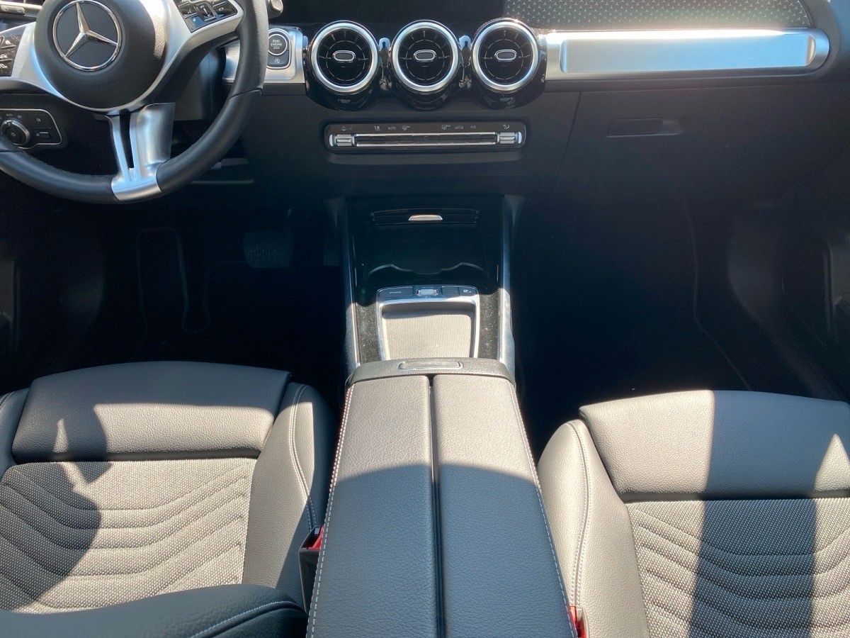 Fahrzeugabbildung Mercedes-Benz GLB 220 4M,PRO ADV,AHK,MEMO,CARPLAY,WINTERP