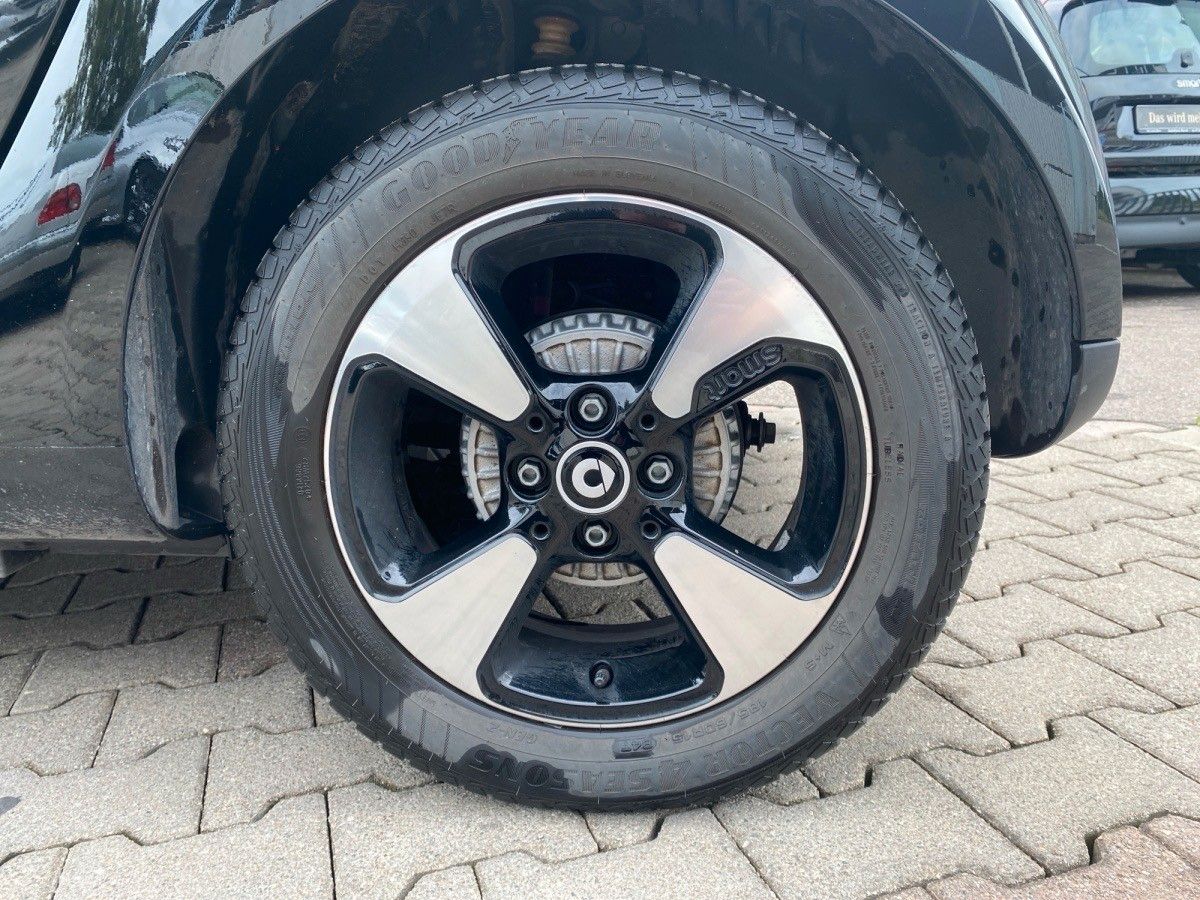 Fahrzeugabbildung Smart ForTwo fortwo cabrio electric drive / EQ