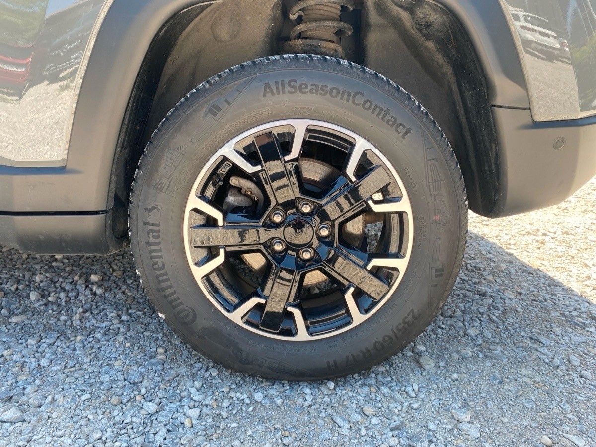 Einzelansicht 11 Fahrzeugabbildung Jeep Compass Trailhawk Plug-In Hybrid 4WD