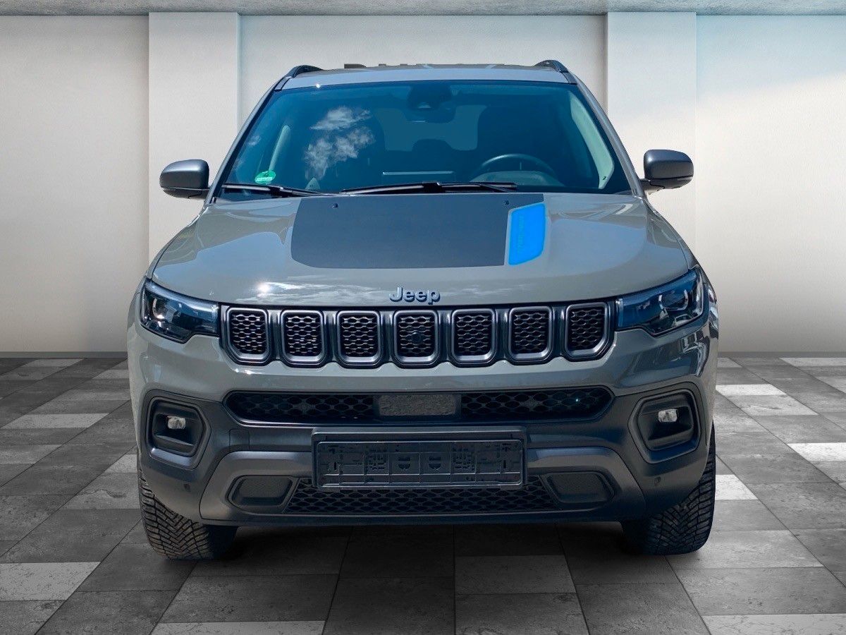 Einzelansicht 3 Fahrzeugabbildung Jeep Compass Trailhawk Plug-In Hybrid 4WD