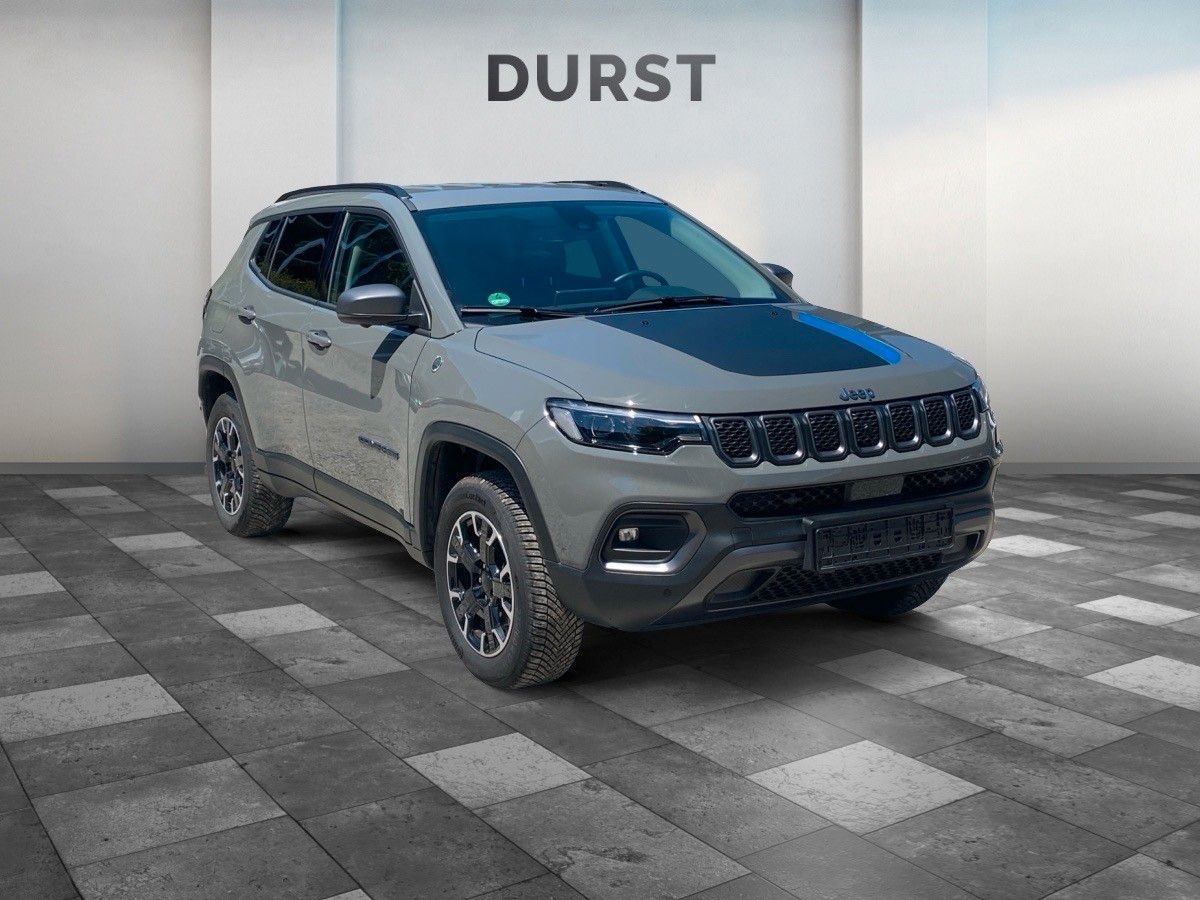 Einzelansicht 9 Fahrzeugabbildung Jeep Compass Trailhawk Plug-In Hybrid 4WD