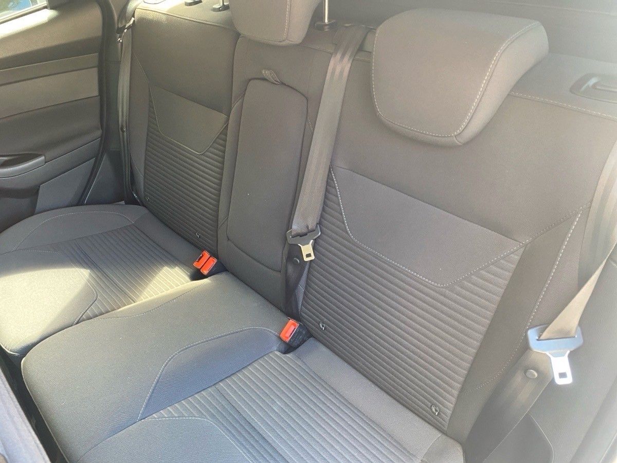 Einzelansicht 15 Fahrzeugabbildung Ford Focus Turnier Titanium