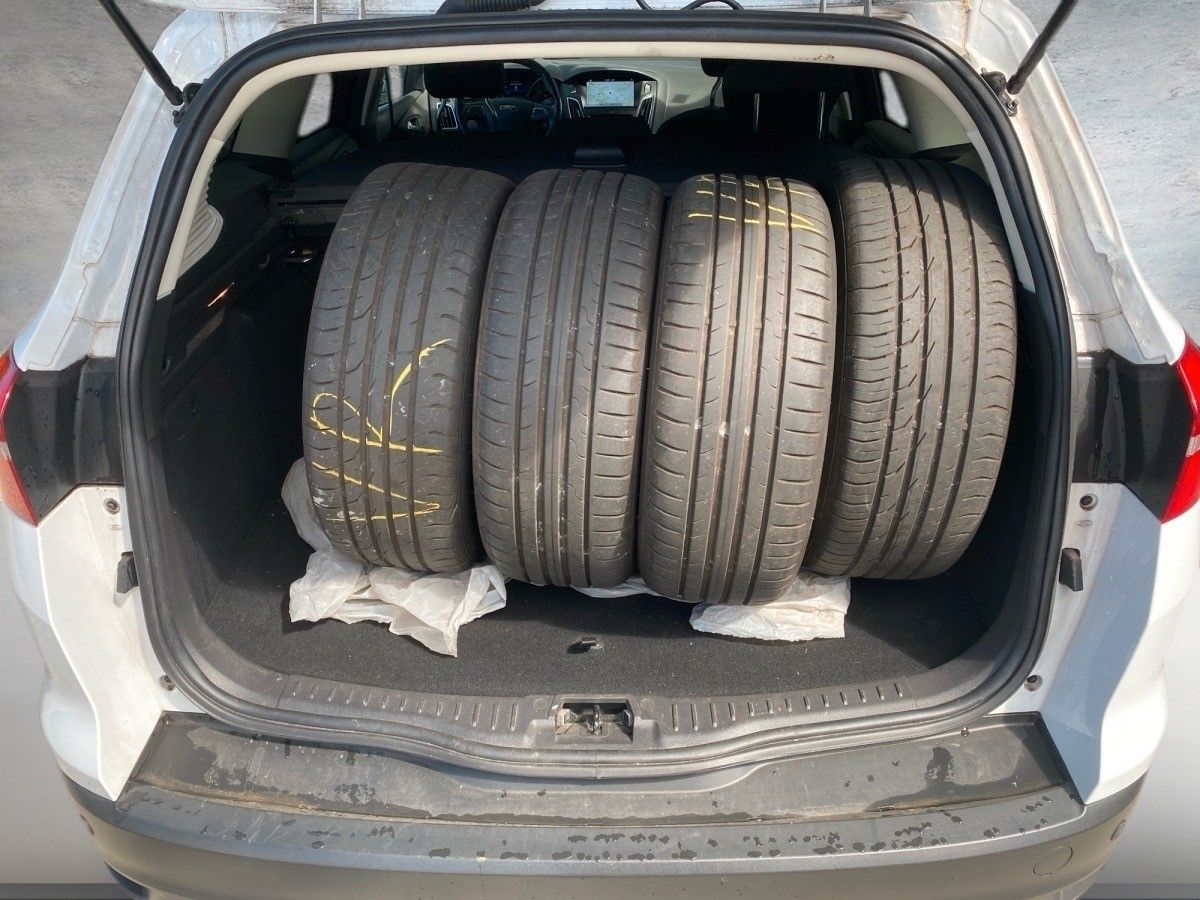 Einzelansicht 18 Fahrzeugabbildung Ford Focus Turnier Titanium