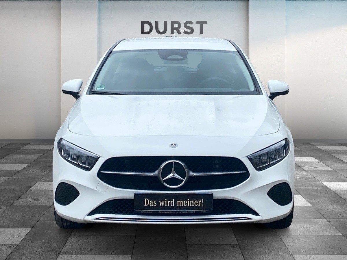 Fahrzeugabbildung Mercedes-Benz A 200 PROGADV,CARPLAY,WINTERP,DIST,KAMERA,LED