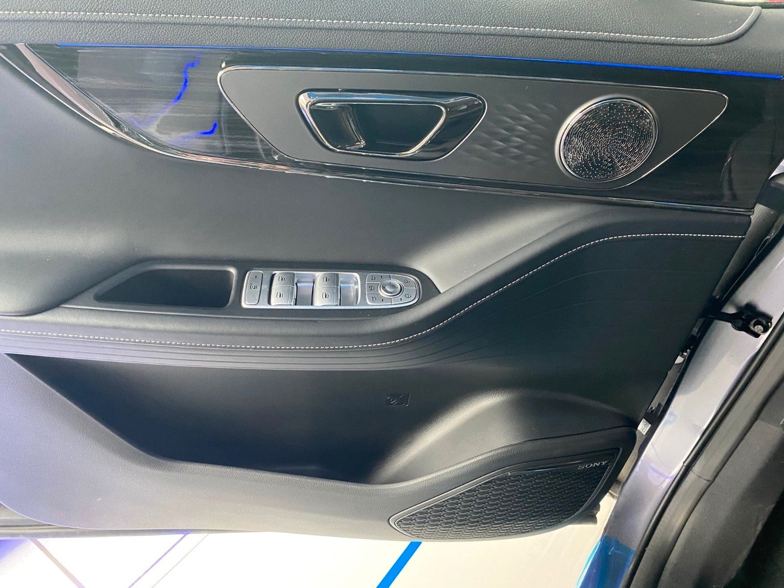 Fahrzeugabbildung OMODA 5 EV Exclusive