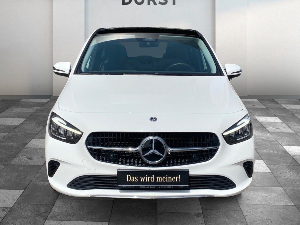 Einzelansicht 3 Fahrzeugabbildung Mercedes-Benz B 180 PROG,PANO,STANDH,WINTERP,AHK