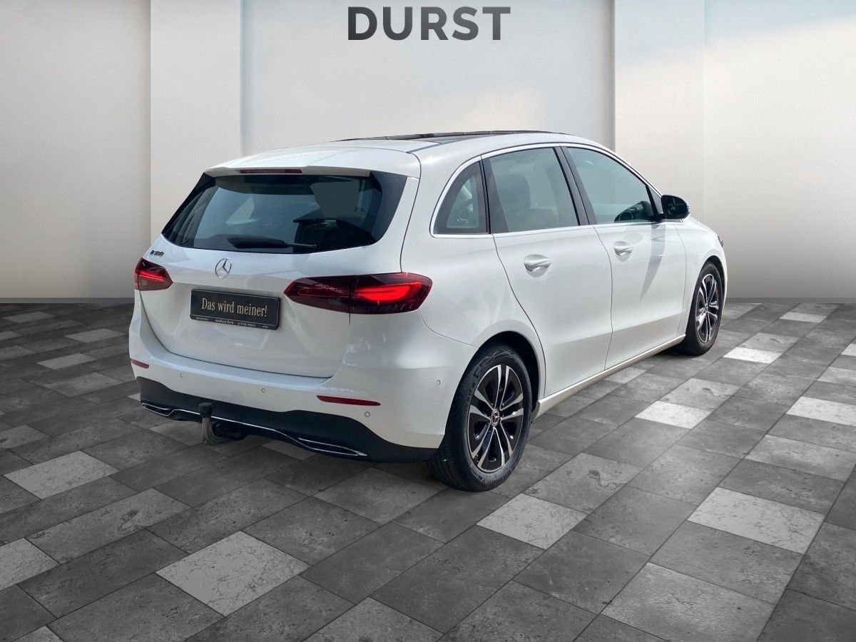 Einzelansicht 7 Fahrzeugabbildung Mercedes-Benz B 180 PROG,PANO,STANDH,WINTERP,AHK