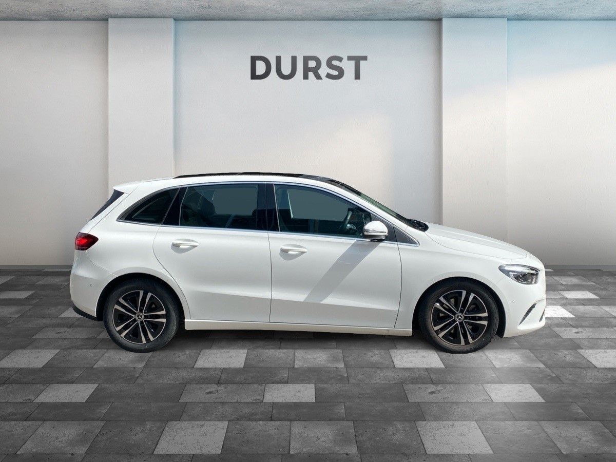 Einzelansicht 8 Fahrzeugabbildung Mercedes-Benz B 180 PROG,PANO,STANDH,WINTERP,AHK