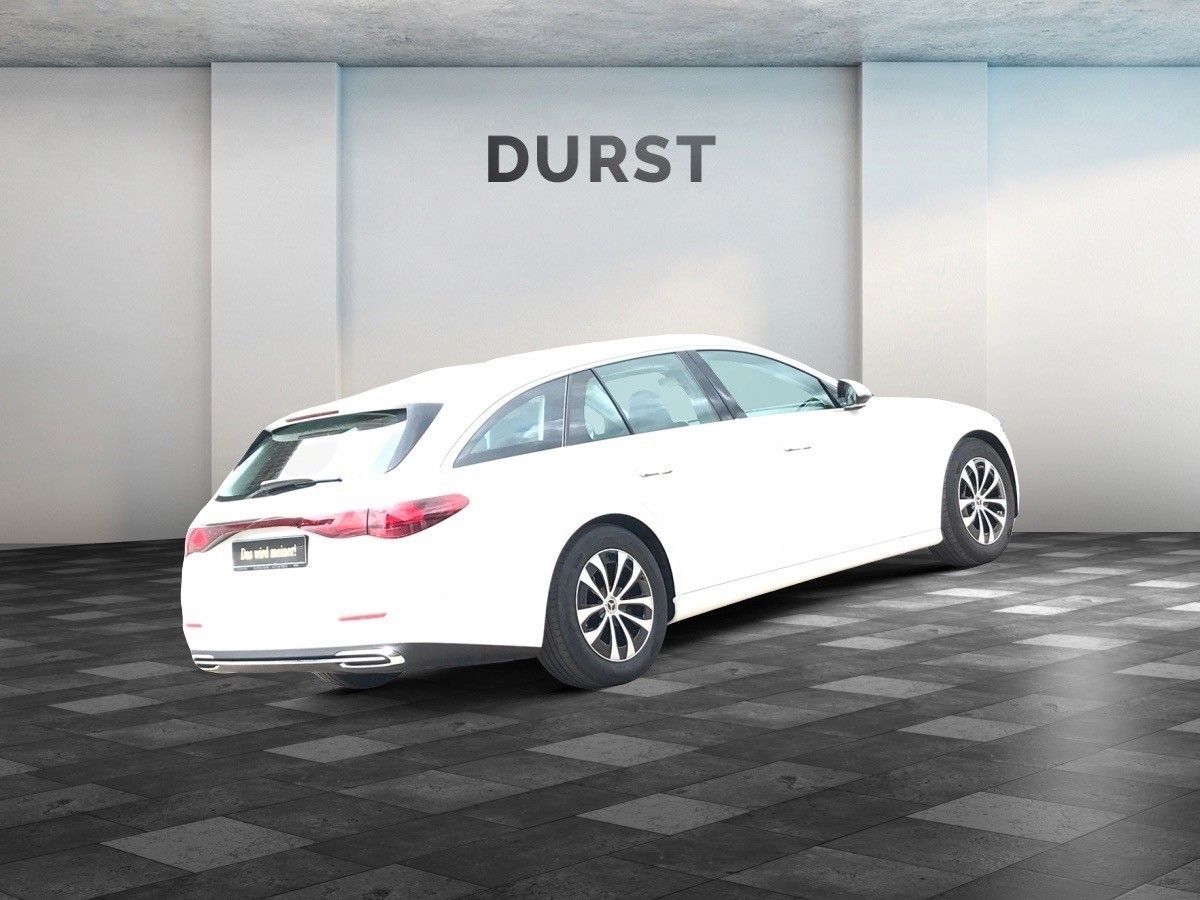Einzelansicht 7 Fahrzeugabbildung Mercedes-Benz E 220 T d,AVA,ADV,AHK,DISTR,WINTERP,KEYLESS,KAME