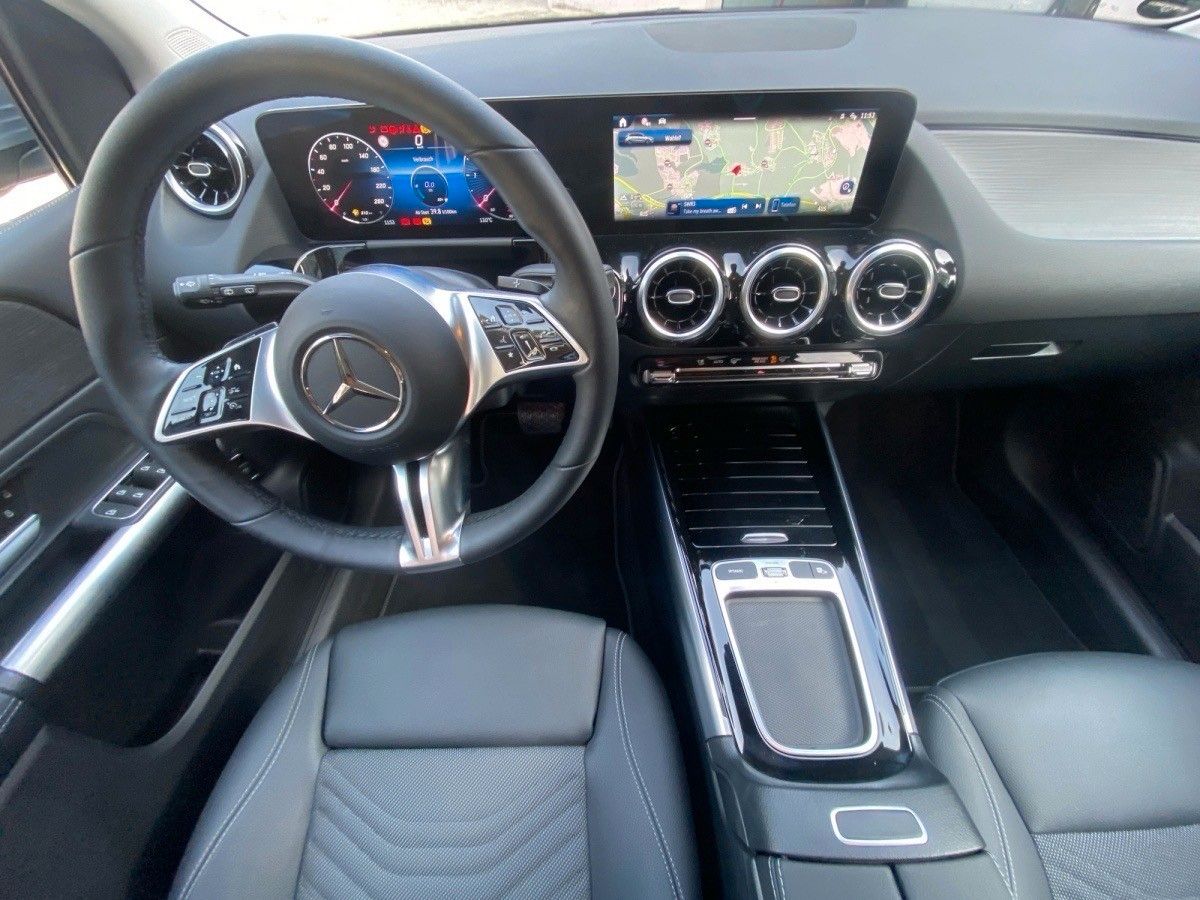 Einzelansicht 12 Fahrzeugabbildung Mercedes-Benz B 220 B