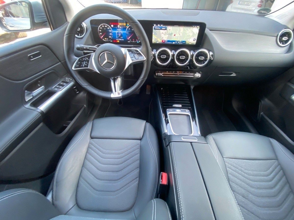 Einzelansicht 13 Fahrzeugabbildung Mercedes-Benz B 220 B