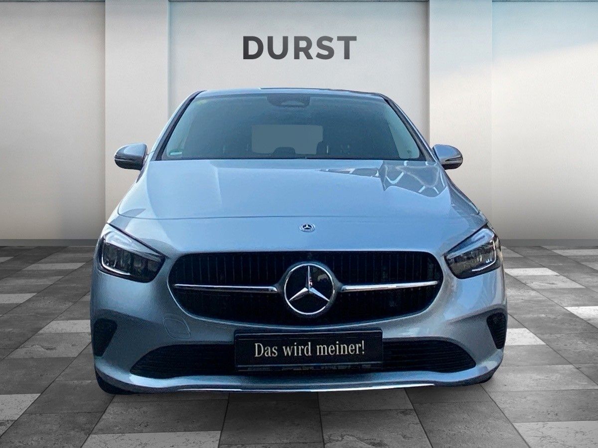 Einzelansicht 3 Fahrzeugabbildung Mercedes-Benz B 220 B