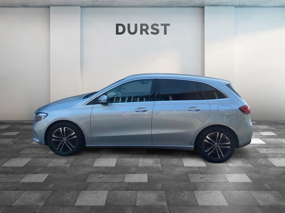 Einzelansicht 4 Fahrzeugabbildung Mercedes-Benz B 220 B