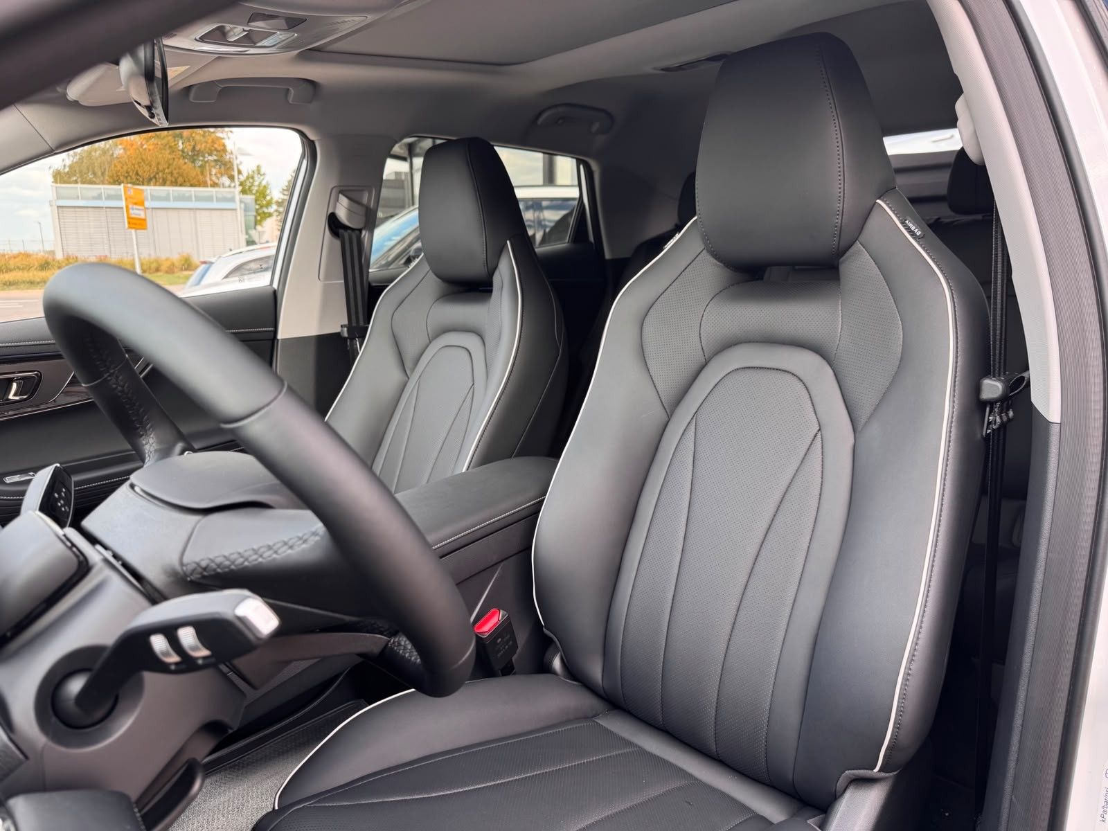 Einzelansicht 11 Fahrzeugabbildung OMODA 5 EV 155 kW Exclusive
