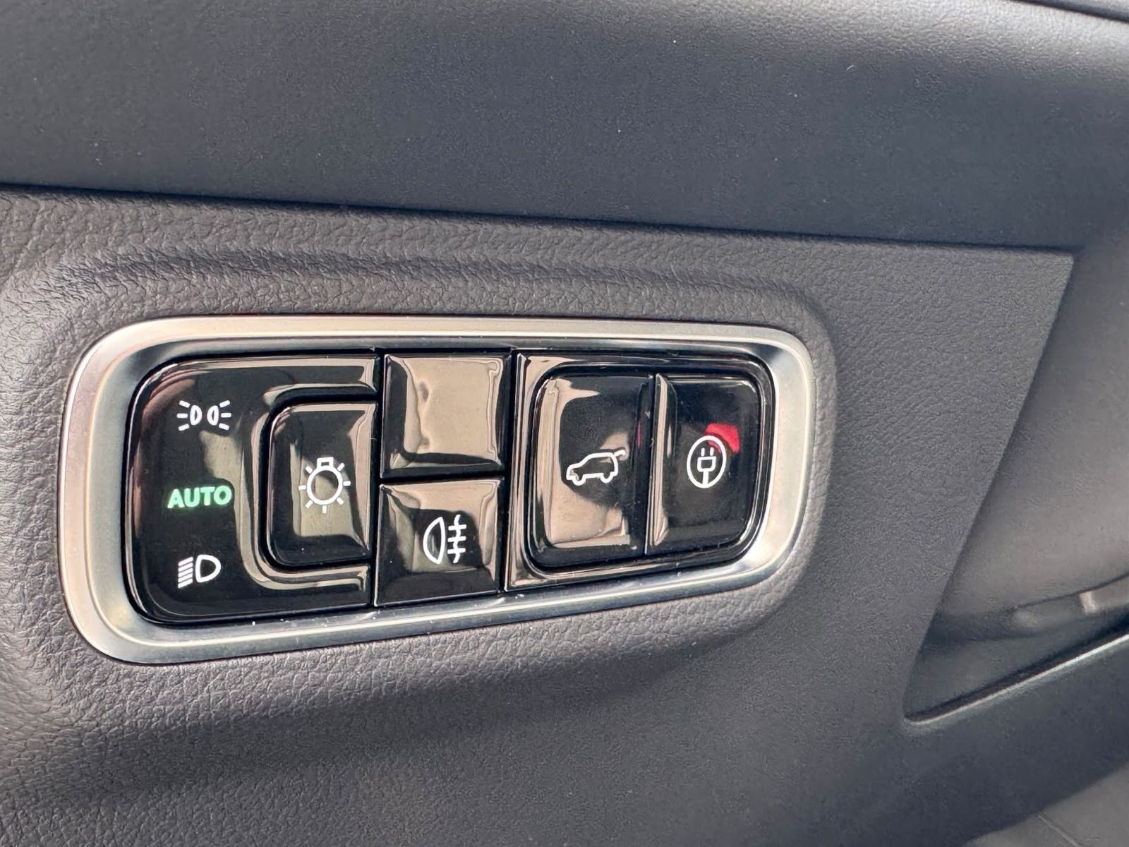 Einzelansicht 12 Fahrzeugabbildung OMODA 5 EV 155 kW Exclusive