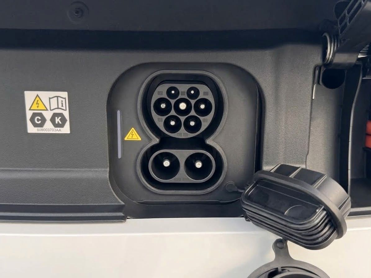 Einzelansicht 20 Fahrzeugabbildung OMODA 5 EV 155 kW Exclusive