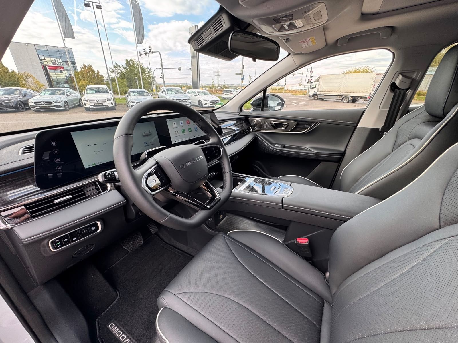 Einzelansicht 7 Fahrzeugabbildung OMODA 5 EV 155 kW Exclusive