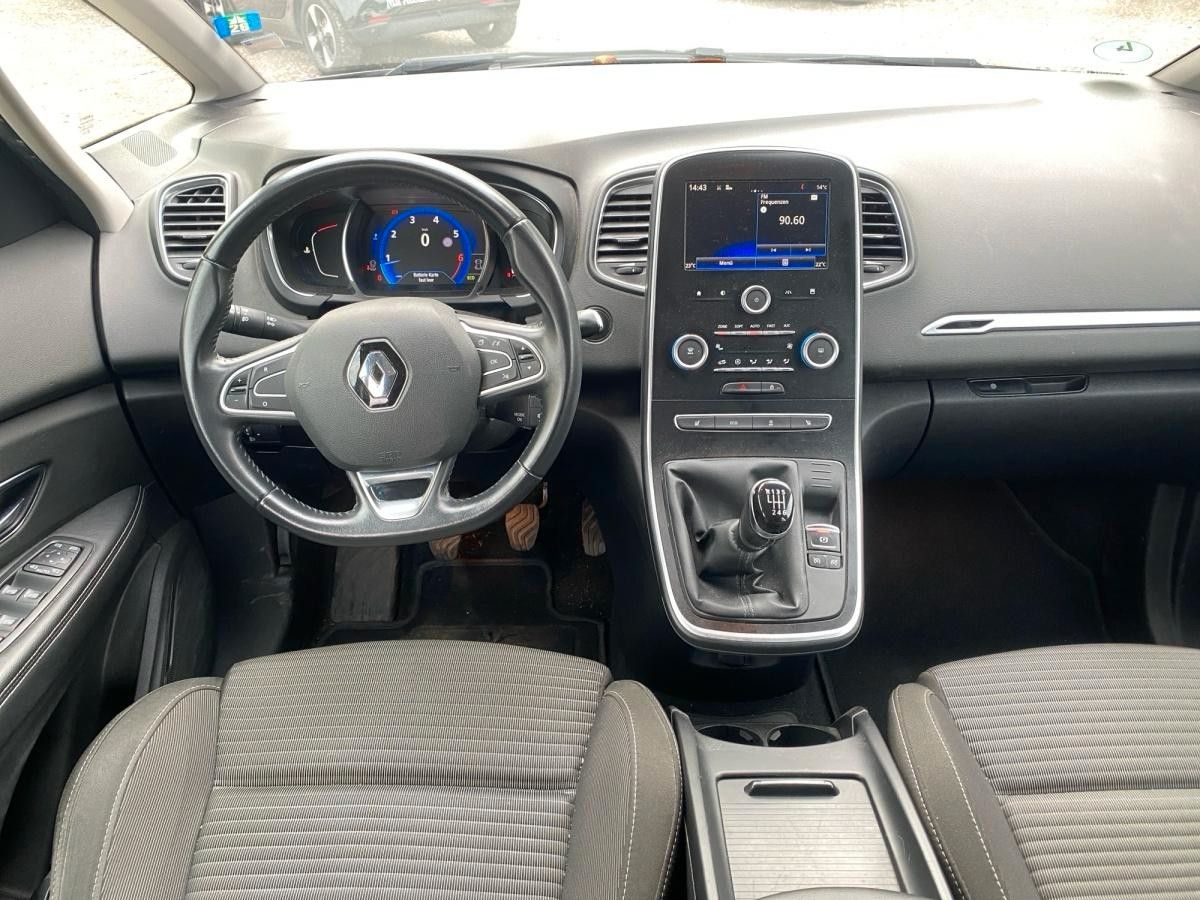Einzelansicht 14 Fahrzeugabbildung Renault Grand Scenic 1,2 nur Gewerbe / Händler