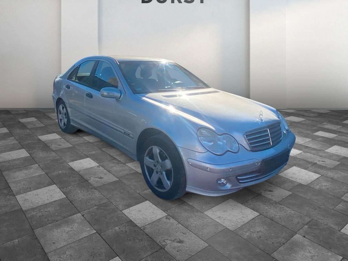 Fahrzeugabbildung Mercedes-Benz C 200 Kompressor Limousine  NUR HANDEL / GEWERBE
